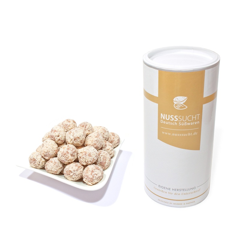 Burned Macadamia with white chocolate and coconut |Burnt nuts content: 500g |Without additional and preservatives |With little sugar Macadamia chocolate & coconut content: 500g