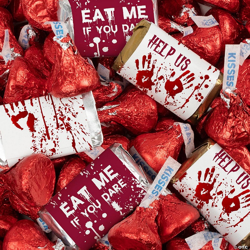 128 Pcs Halloween Candy Party Favors Hershey's Miniatures & Kisses - Bloody